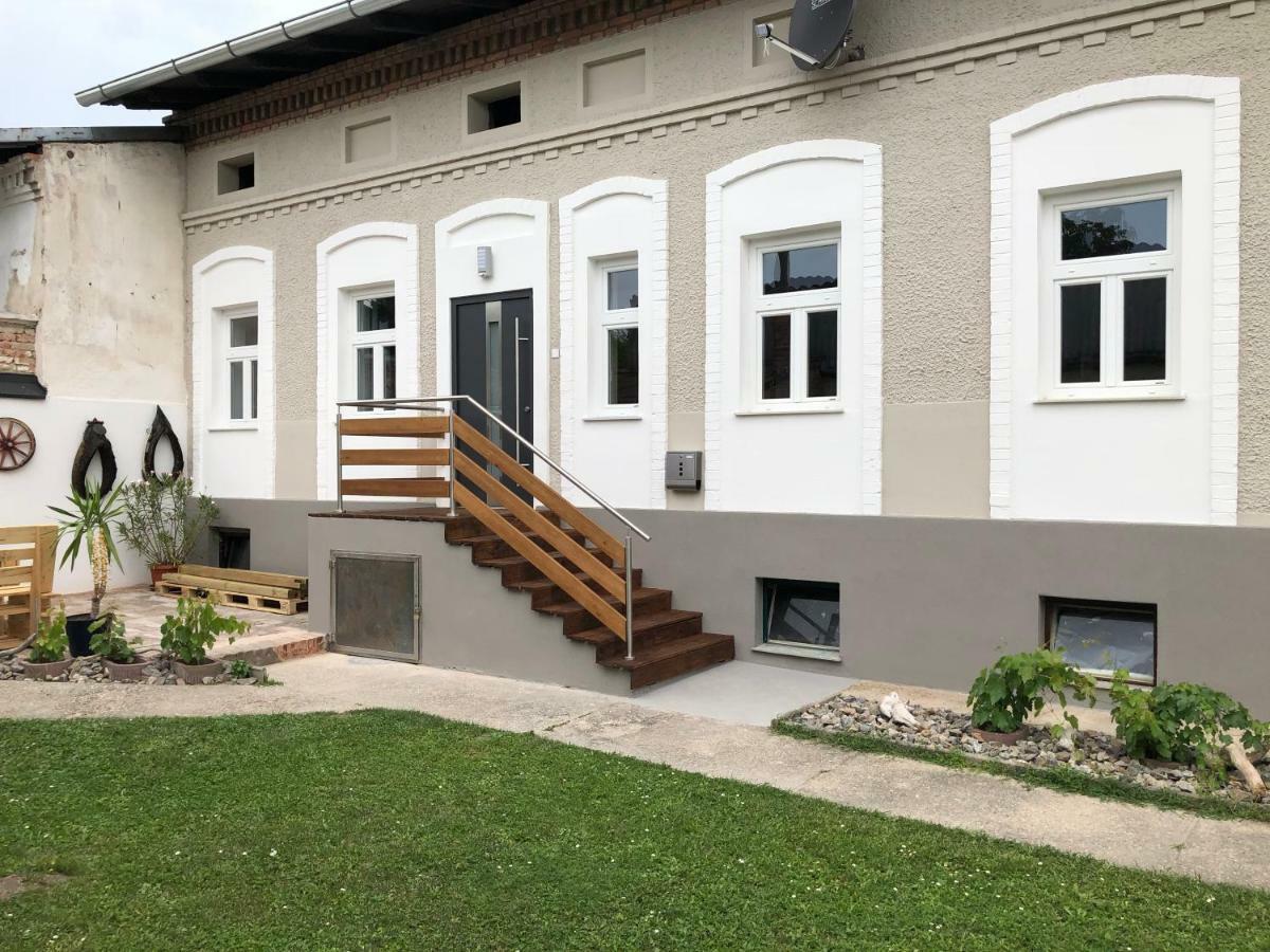 Ferienwohnung Riesling House Laa Laa an der Thaya Exterior foto