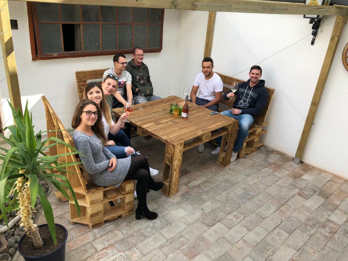 Ferienwohnung Riesling House Laa Laa an der Thaya Exterior foto